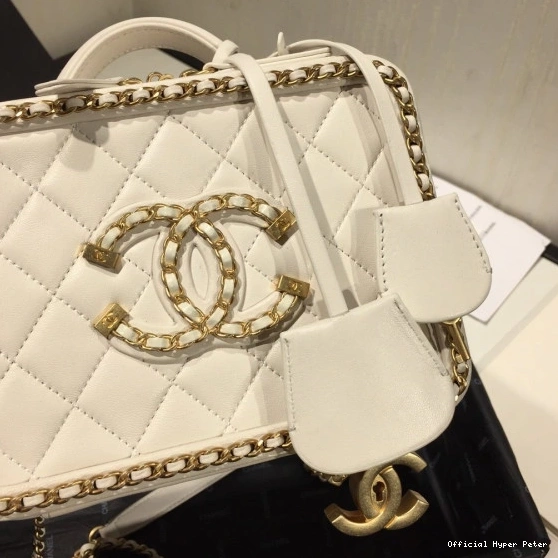 HyperPeter SMALL CHANEL LARGE CASE VANITY 0725